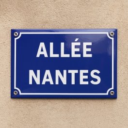 Plaque de rue émaillée classique